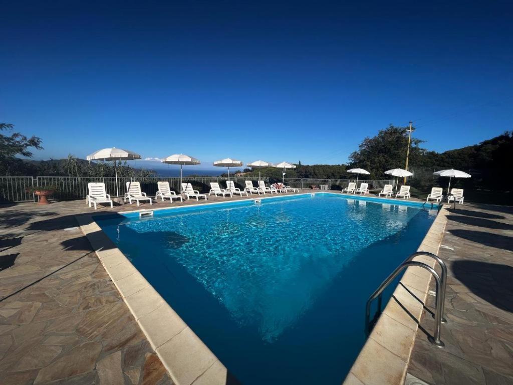 Monolocali Le Lecce Pool & Tennis Capoliveri  Quarto foto
